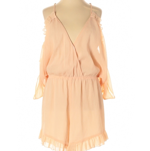 ❗S O L D❗Lovers + Friends peach romper - Picture 3 of 5